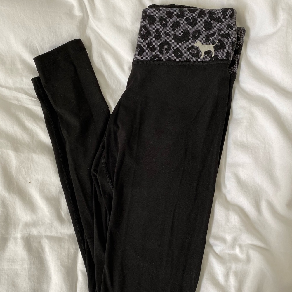 V.S. PINK Reversible Black Leggings (size xs)